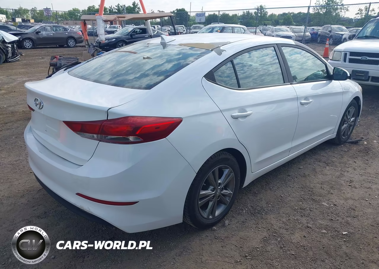 2017 Hyundai Elantra Se VIN:5NPD84LF6HH123849 - 4