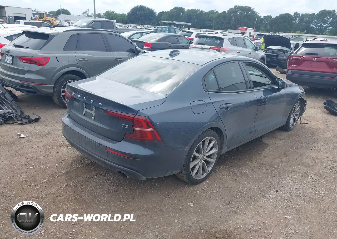 2021 Volvo S60 T5 Momentum VIN:7JR102FK9MG094225 - 4