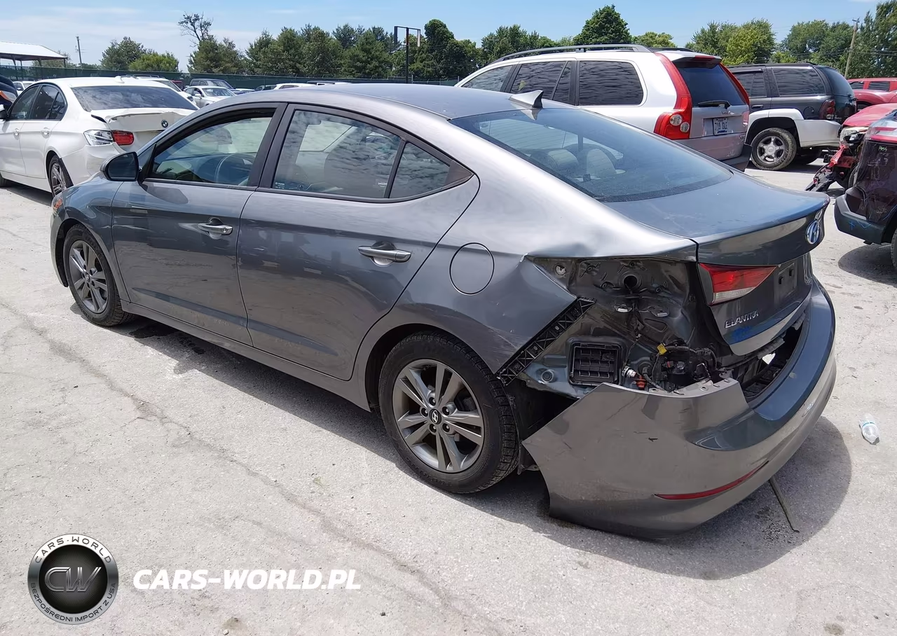 2018 Hyundai Elantra Sel VIN:5NPD84LF3JH390145 - 3