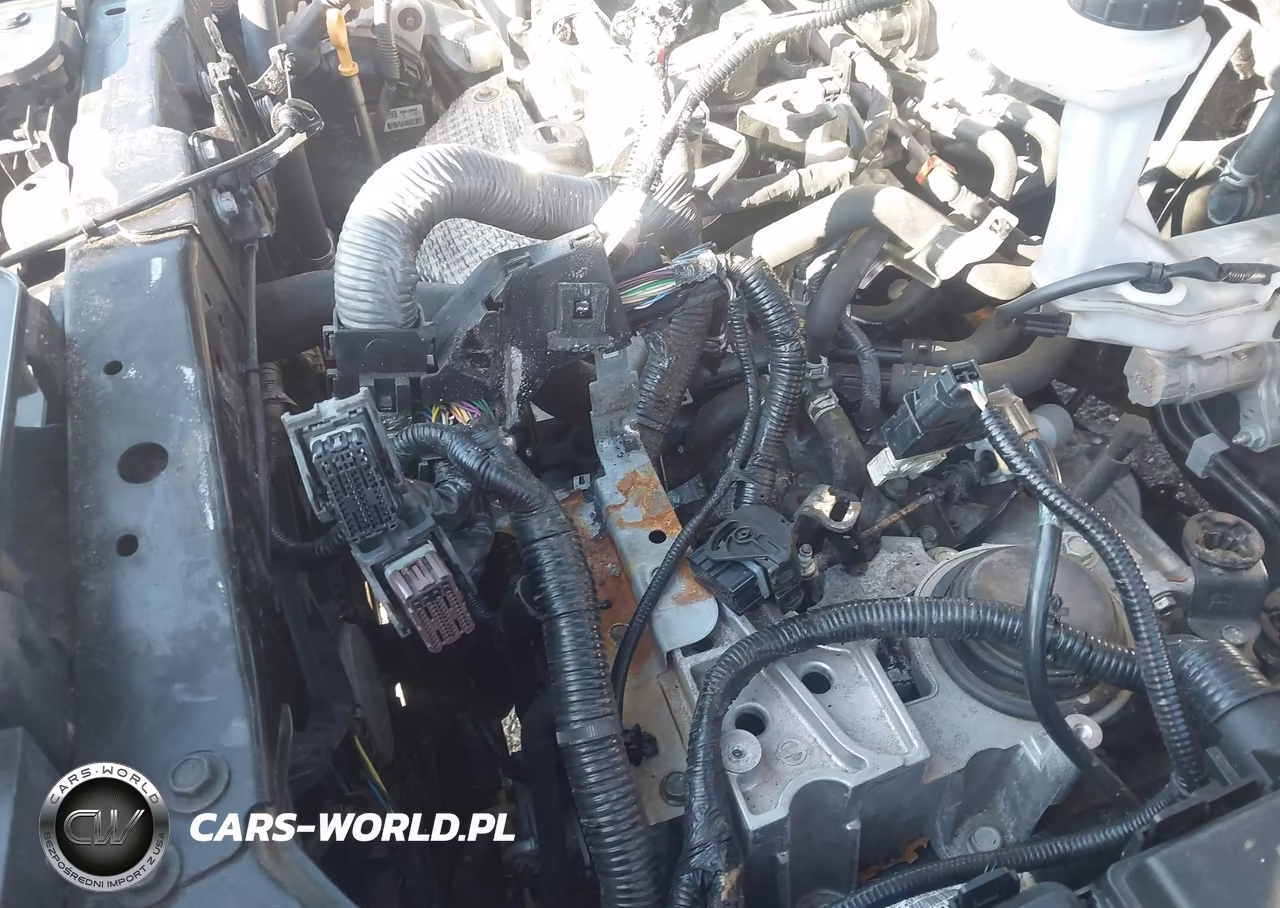 2019 Nissan Rogue S VIN:5N1AT2MT9KC833059 - 13