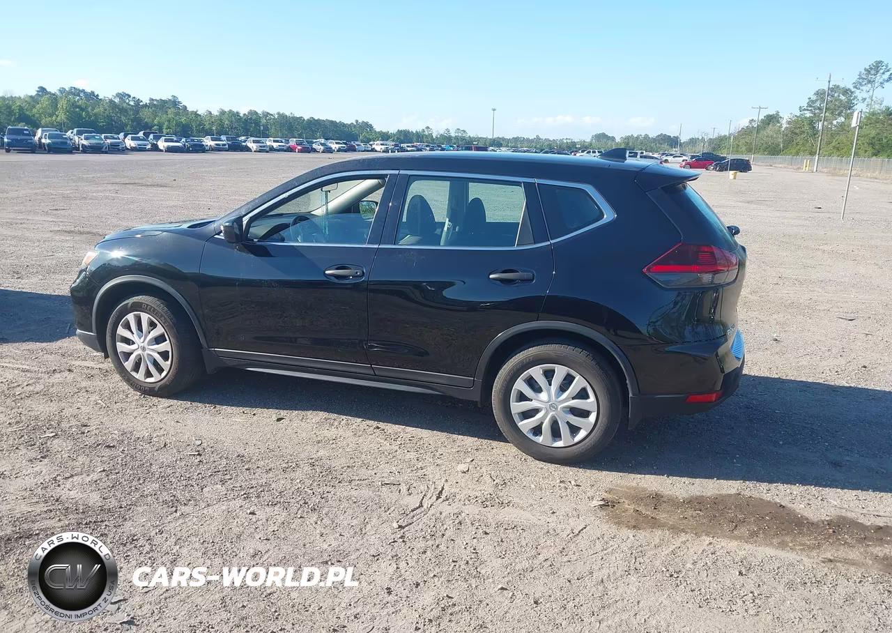 2019 Nissan Rogue S VIN:5N1AT2MT9KC833059 - 3
