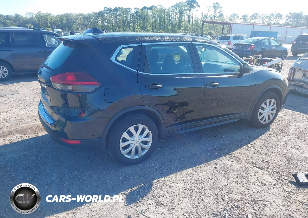 2019 Nissan Rogue S VIN:5N1AT2MT9KC833059 - 4