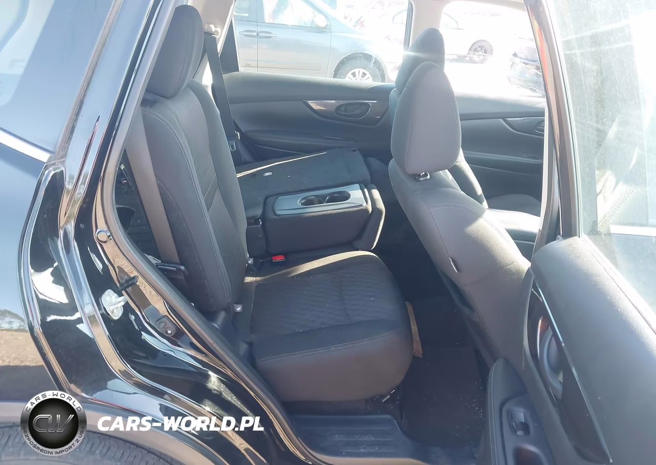 2019 Nissan Rogue S VIN:5N1AT2MT9KC833059 - 8