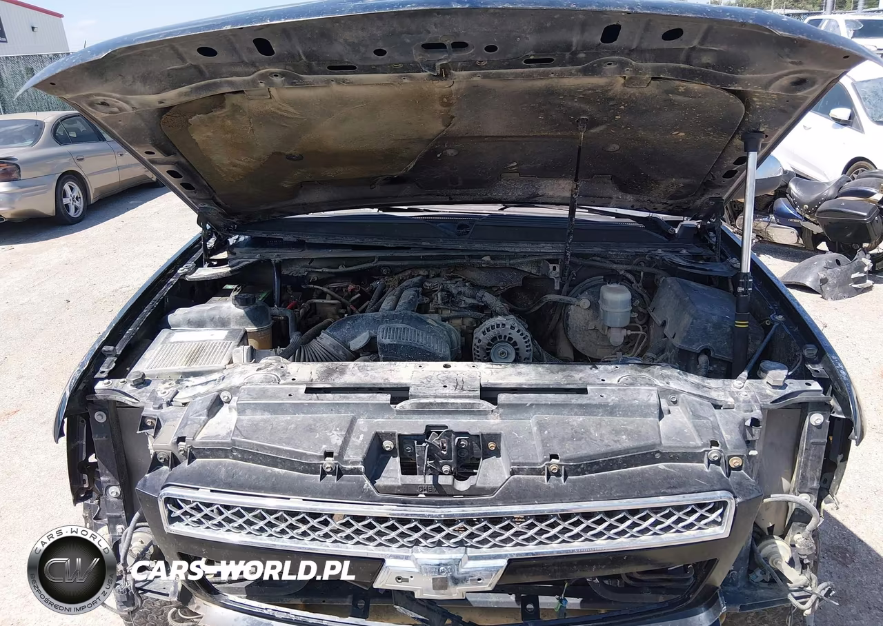 2007 Chevrolet Suburban 1500 Ltz VIN:1GNFK16327J358417 - 10