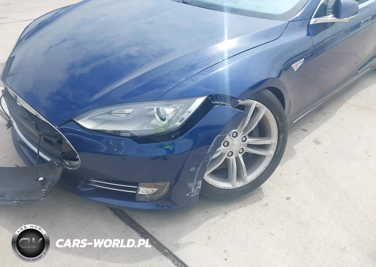 2015 Tesla Model S VIN:5YJSA1S28FF086422 - 6
