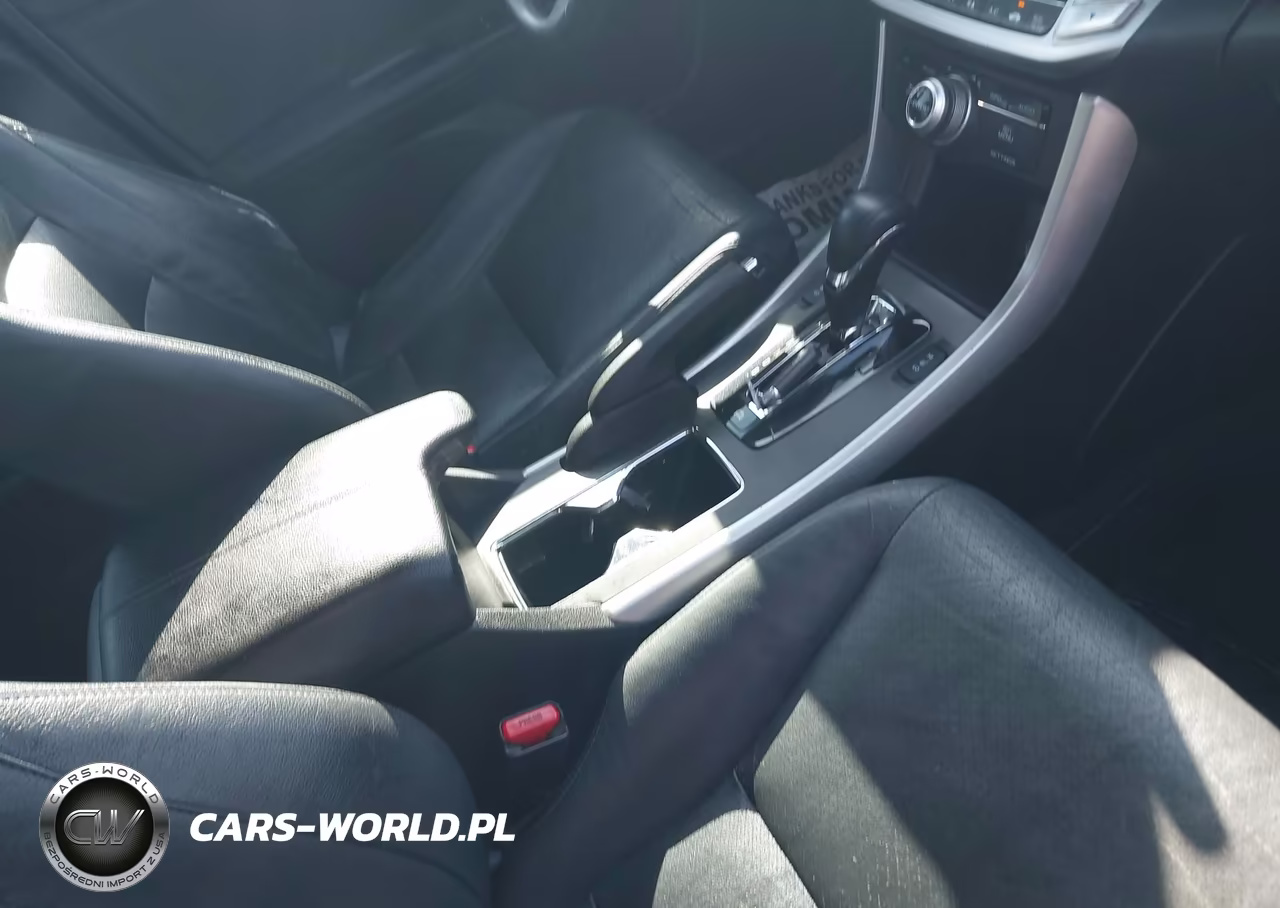 2014 Honda Accord Hybrid Touring VIN:1HGCR6F79EA005565 - 5