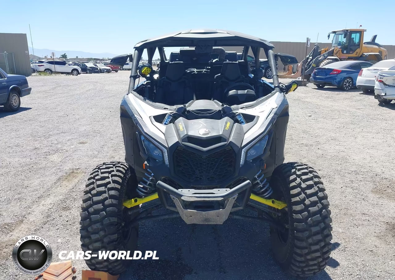 2018 Can-Am Maverick X3 Max Turbo VIN:3JBVMAY41JK000240 - 5