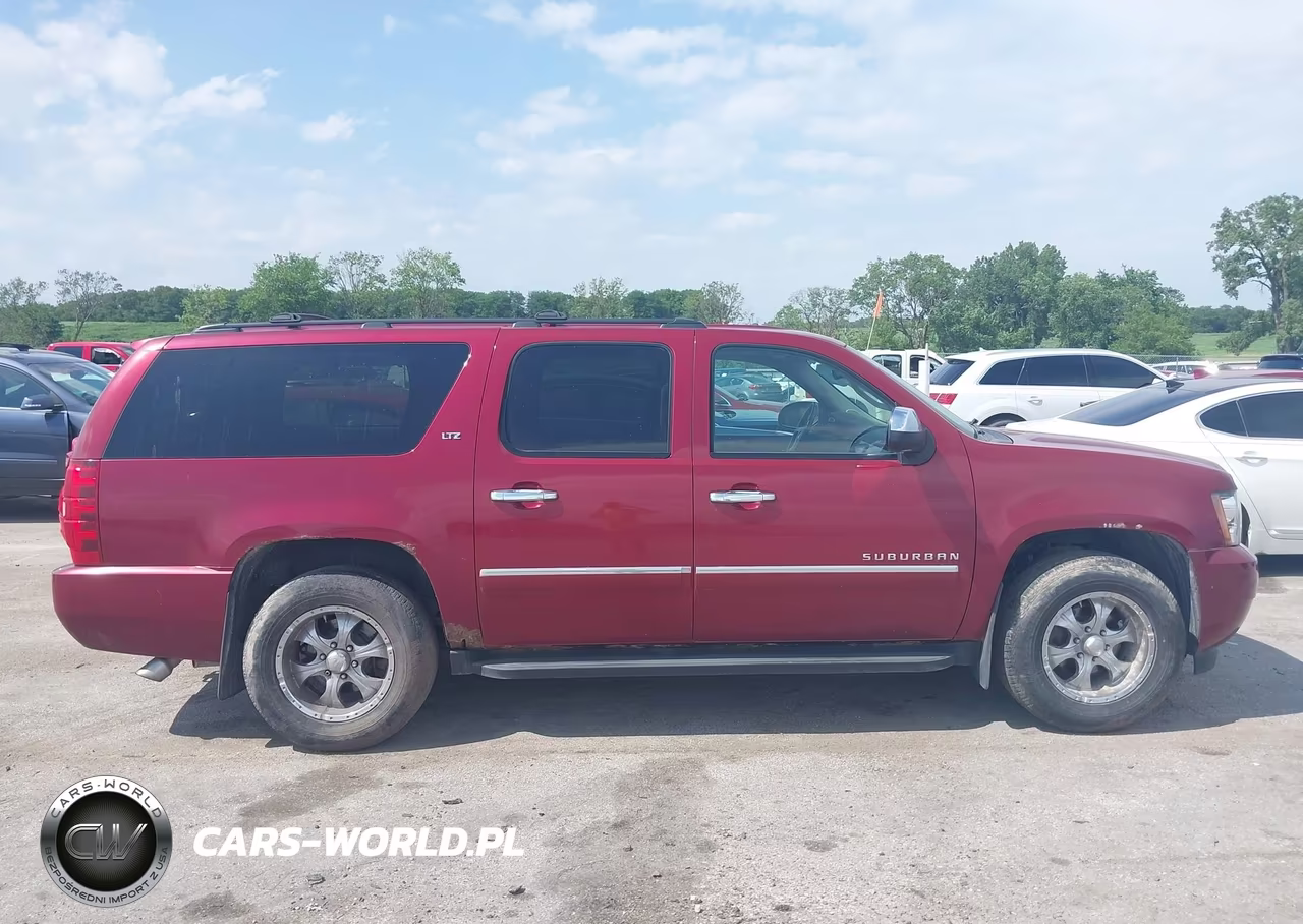 2011 Chevrolet Suburban 1500 Ltz VIN:1GNSKKE3XBR245718 - 13