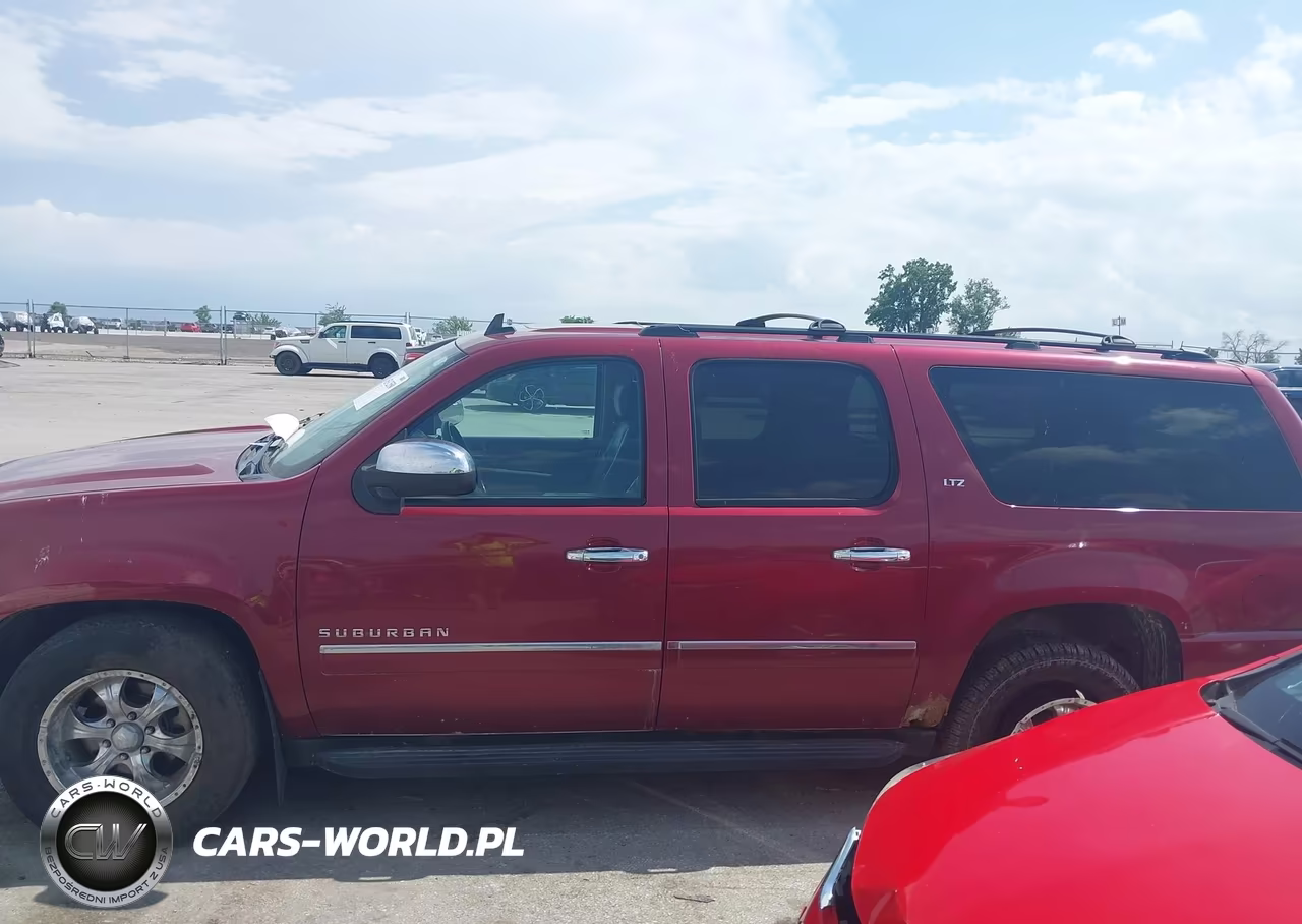 2011 Chevrolet Suburban 1500 Ltz VIN:1GNSKKE3XBR245718 - 14