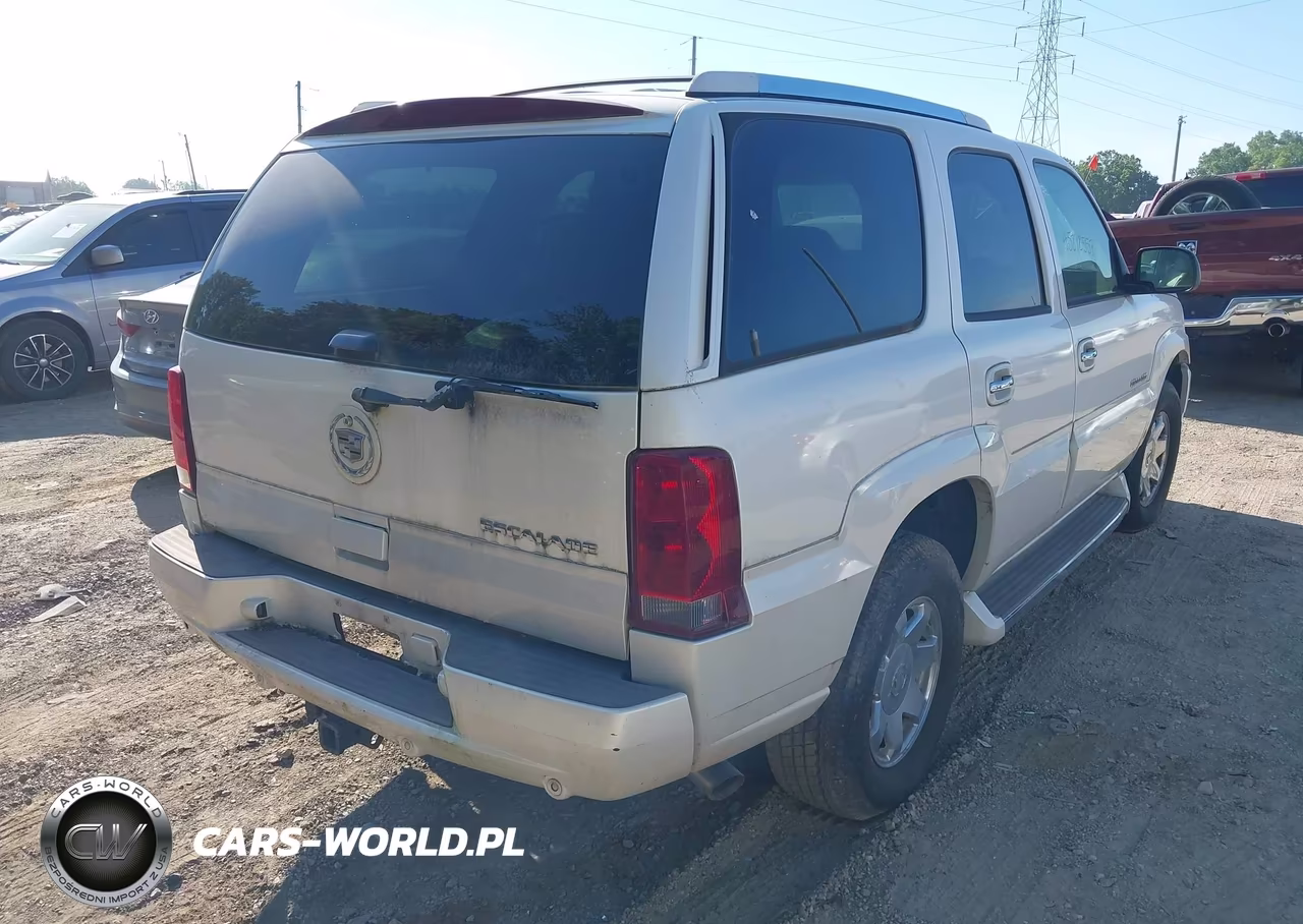 2005 Cadillac Escalade Standard VIN:1GYEK63NX5R115552 - 4