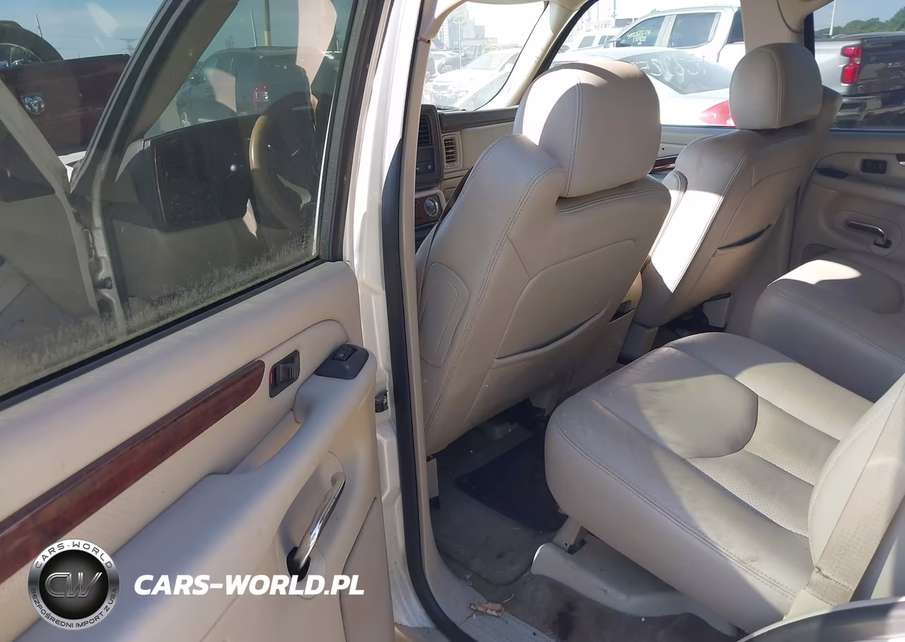 2005 Cadillac Escalade Standard VIN:1GYEK63NX5R115552 - 8