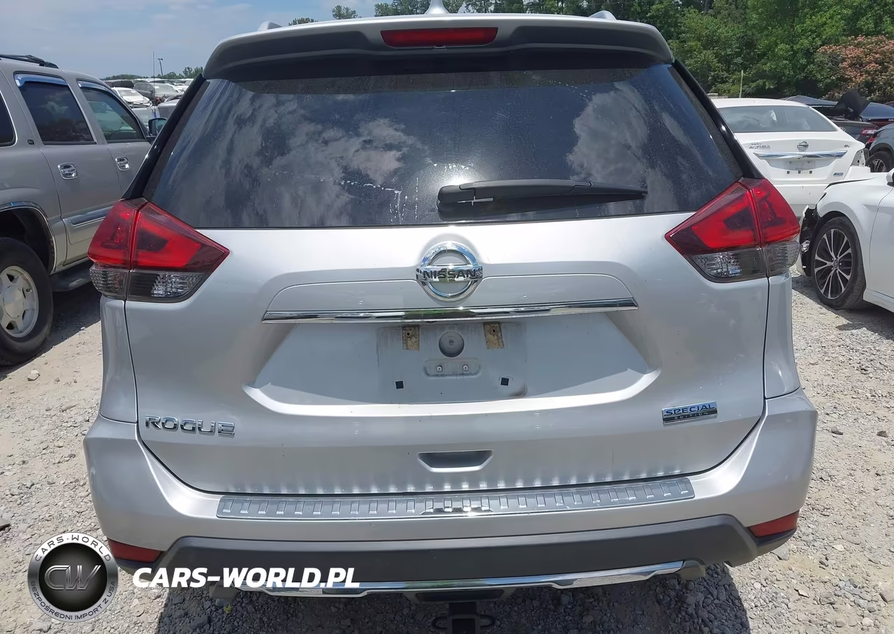 2019 Nissan Rogue S VIN:5N1AT2MT0KC814111 - 16