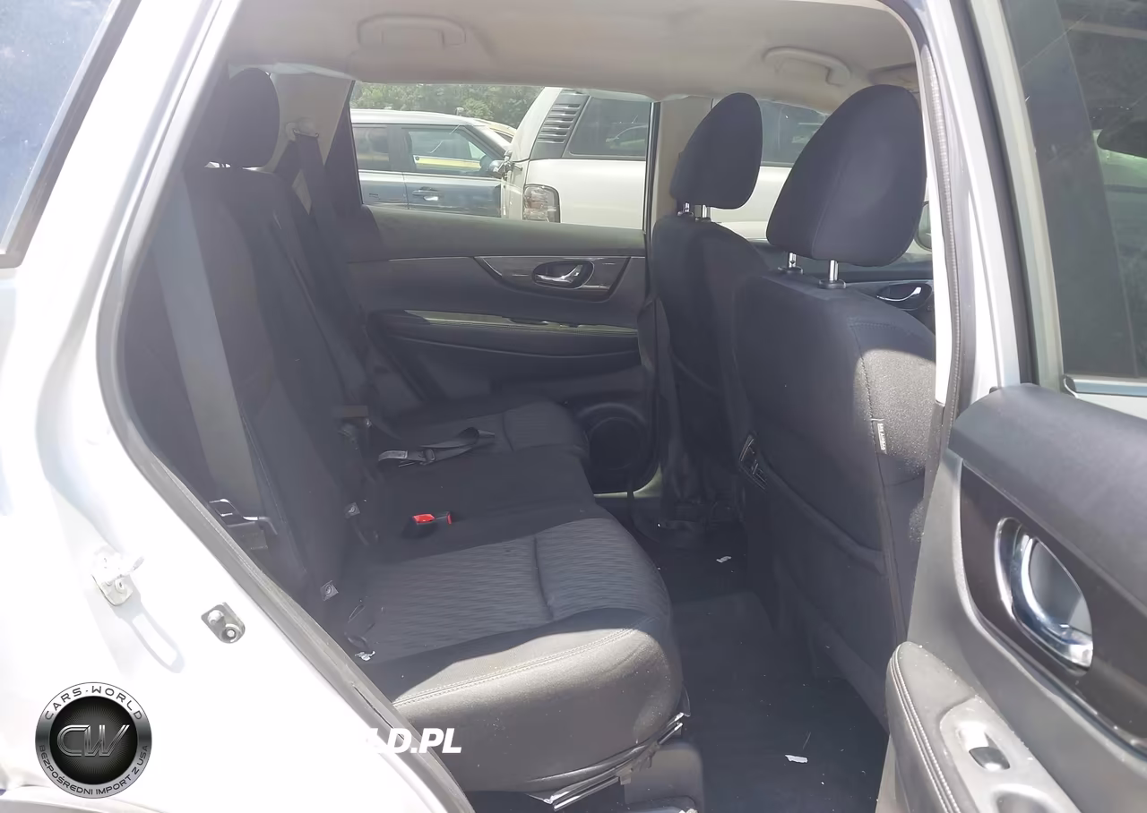 2019 Nissan Rogue S VIN:5N1AT2MT0KC814111 - 8