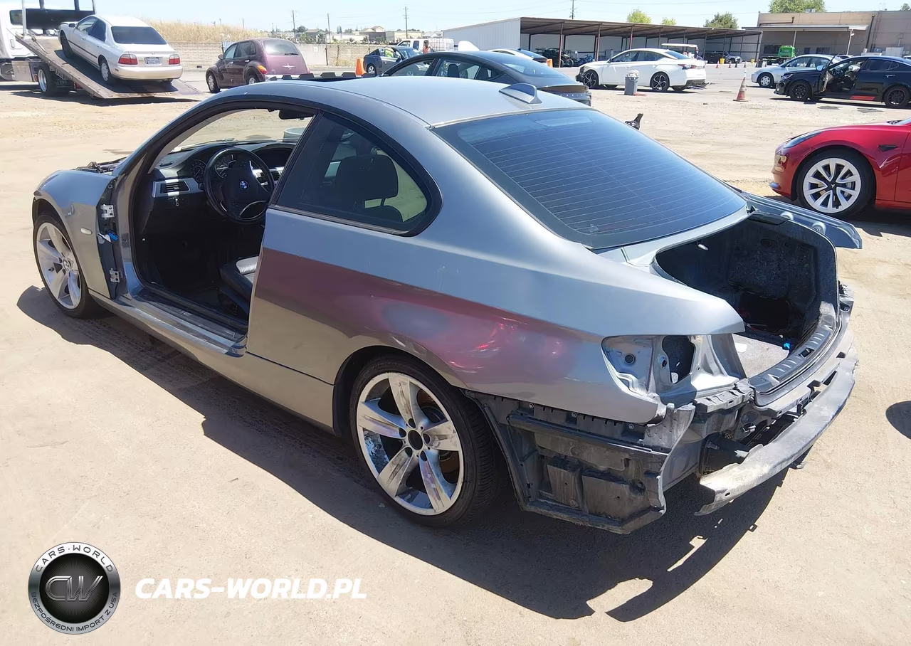 2011 BMW 328I VIN:WBAKE5C56BE574152 - 3