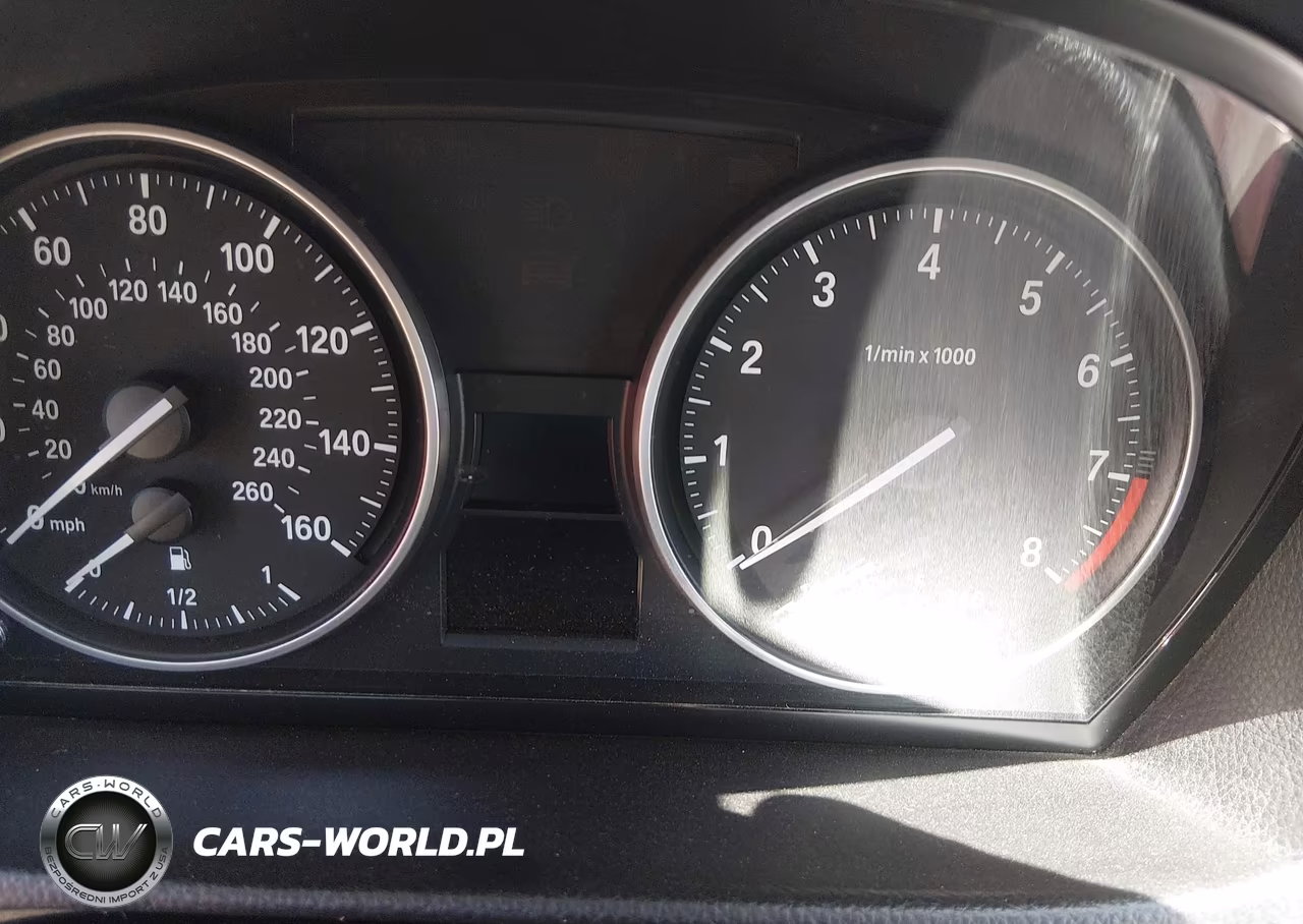 2011 BMW 328I VIN:WBAKE5C56BE574152 - 7