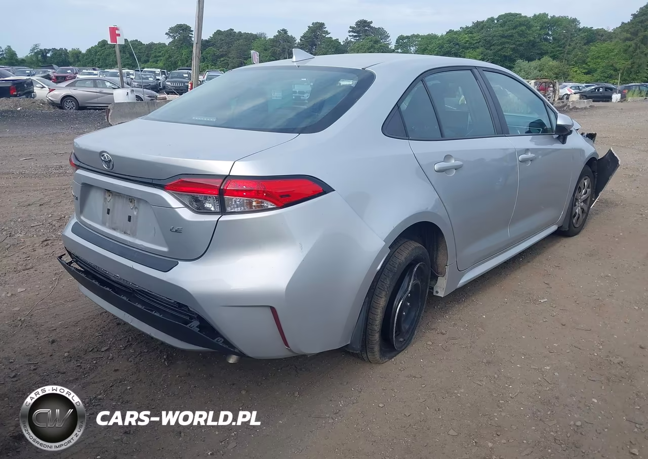 2020 Toyota Corolla Le VIN:5YFEPRAE2LP113989 - 4