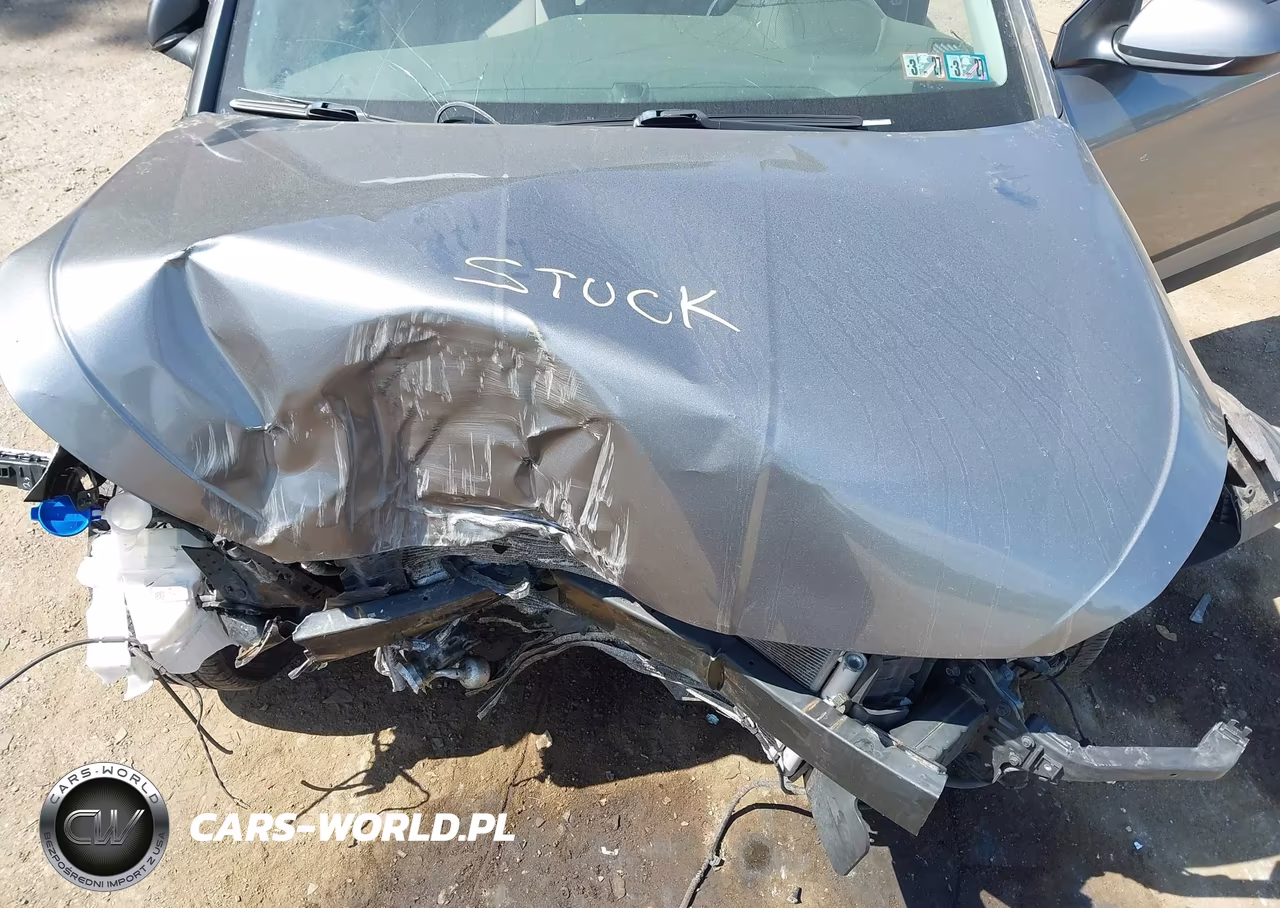 2019 Hyundai Elantra Sel VIN:5NPD84LF8KH403702 - 10