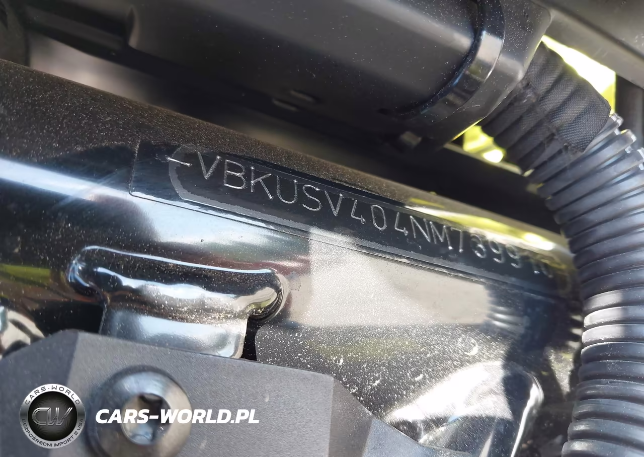 2022 Husqvarna Supermoto 701 VIN:VBKUSV404NM739910 - 10