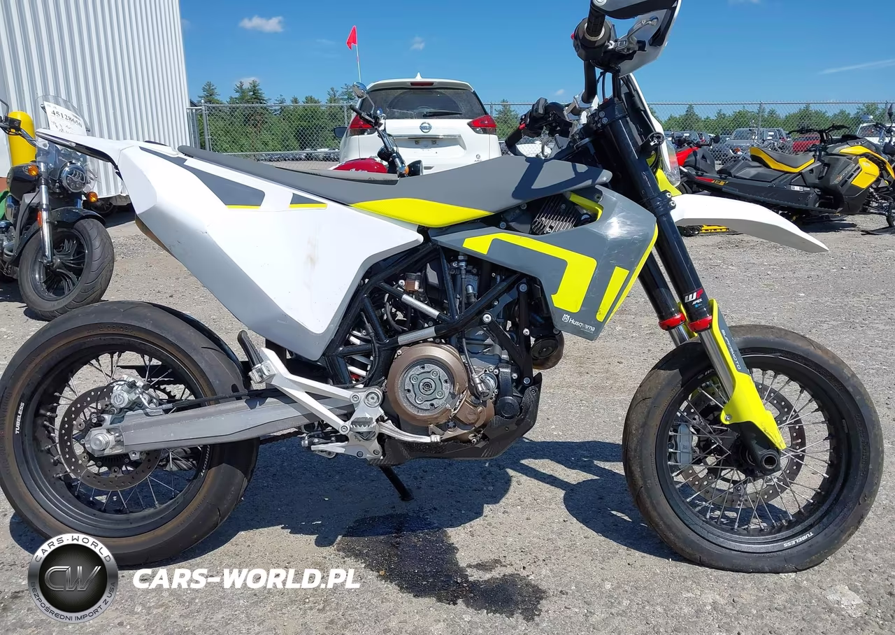 2022 Husqvarna Supermoto 701 VIN:VBKUSV404NM739910 - 12
