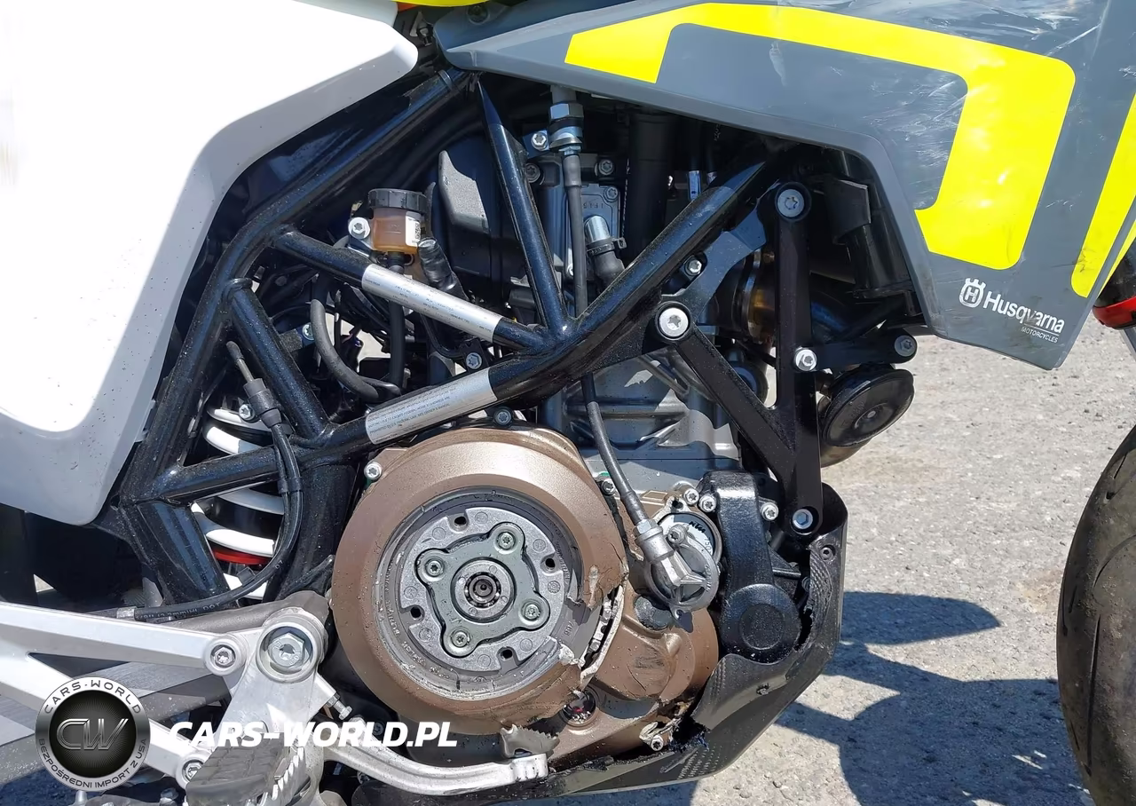2022 Husqvarna Supermoto 701 VIN:VBKUSV404NM739910 - 8