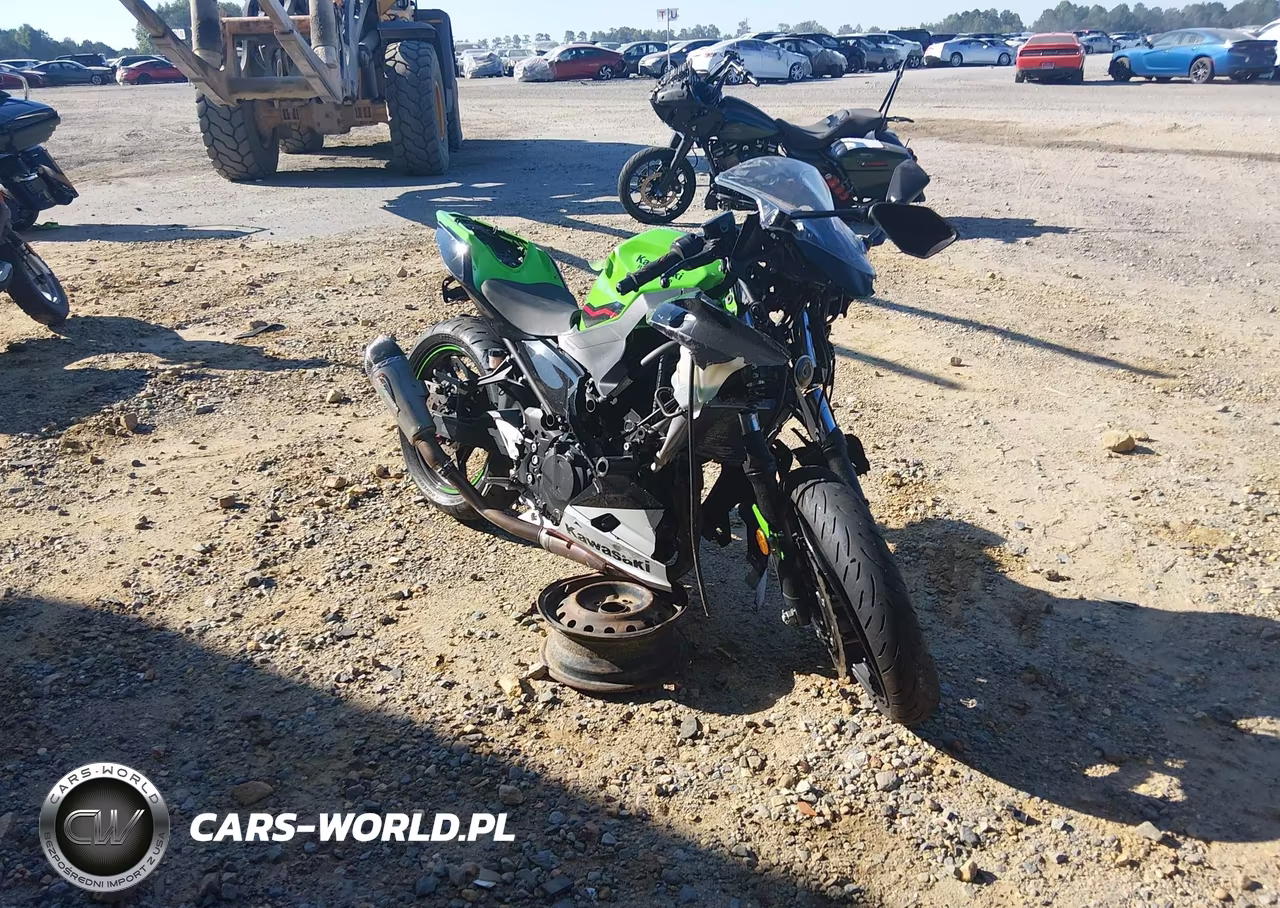 2022 Kawasaki Ex400