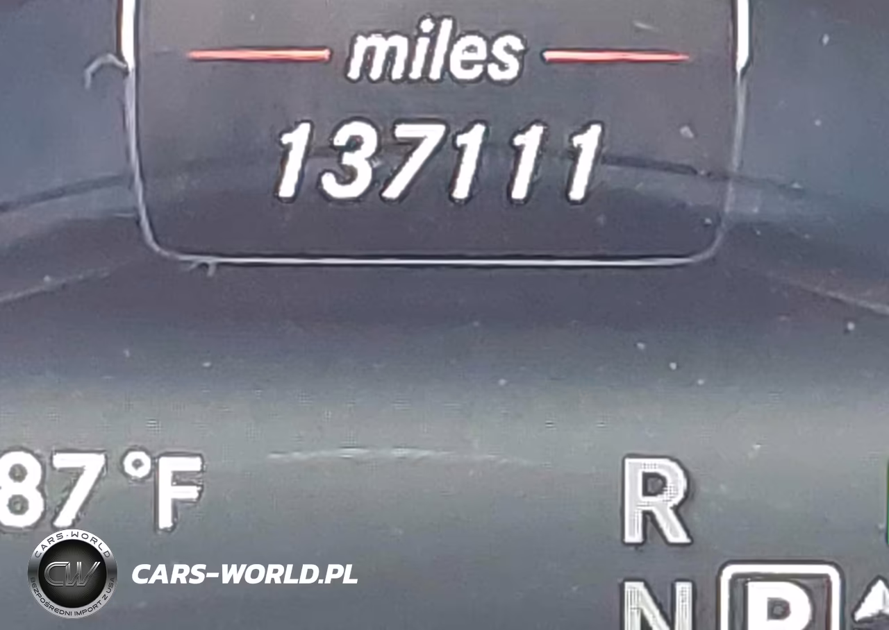 2016 Mercedes-Benz E 350 VIN:WDDHF5KB8GB180068 - 16