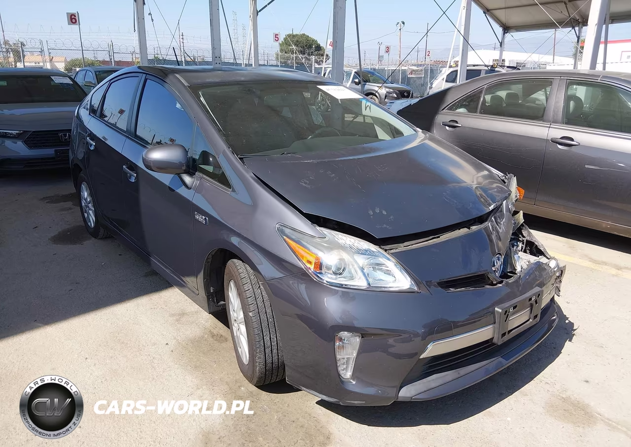 2015 Toyota Prius Plug-In Advanced – zdjęcie 1 z 18