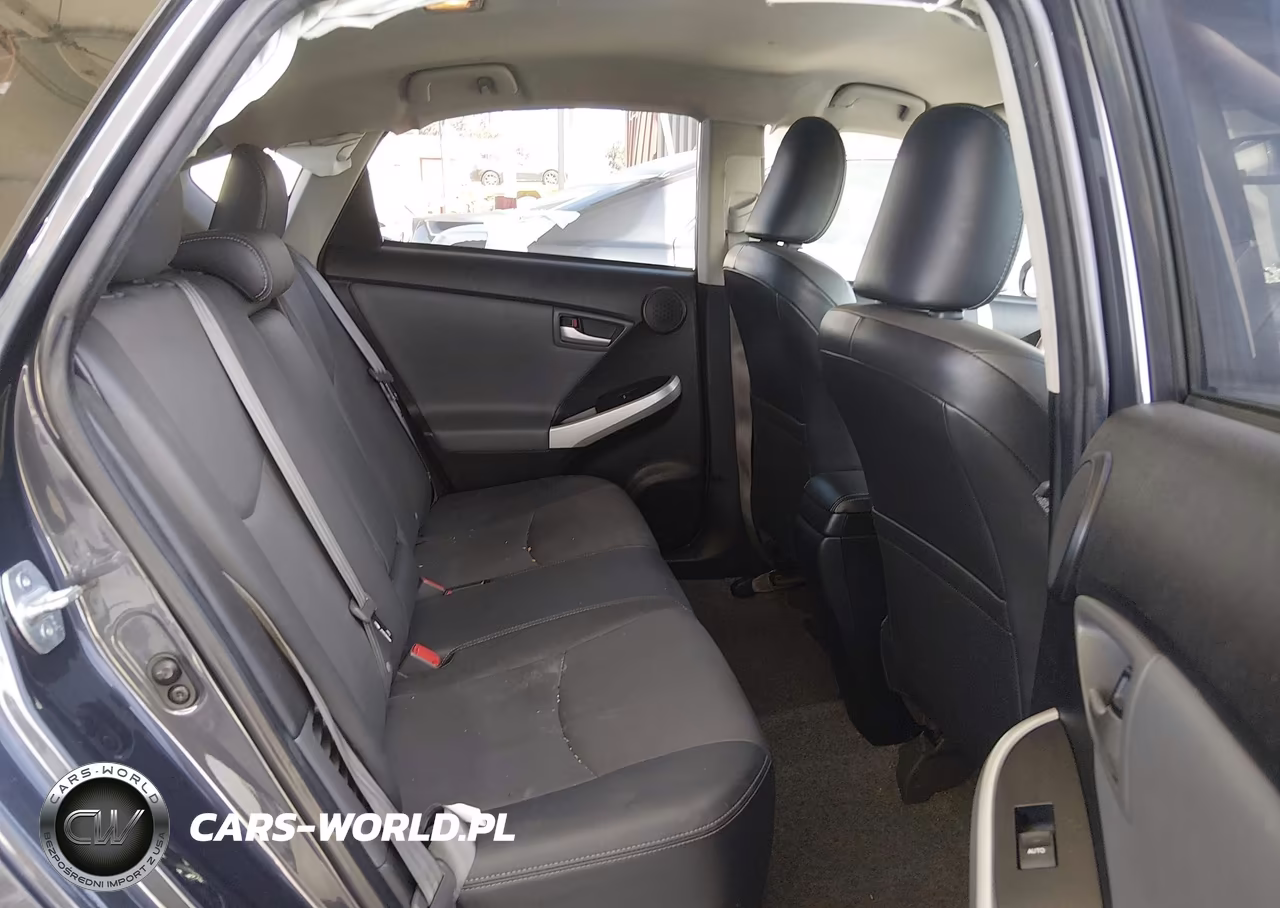 2015 Toyota Prius Plug-In Advanced VIN:JTDKN3DP5F3069342 - 8