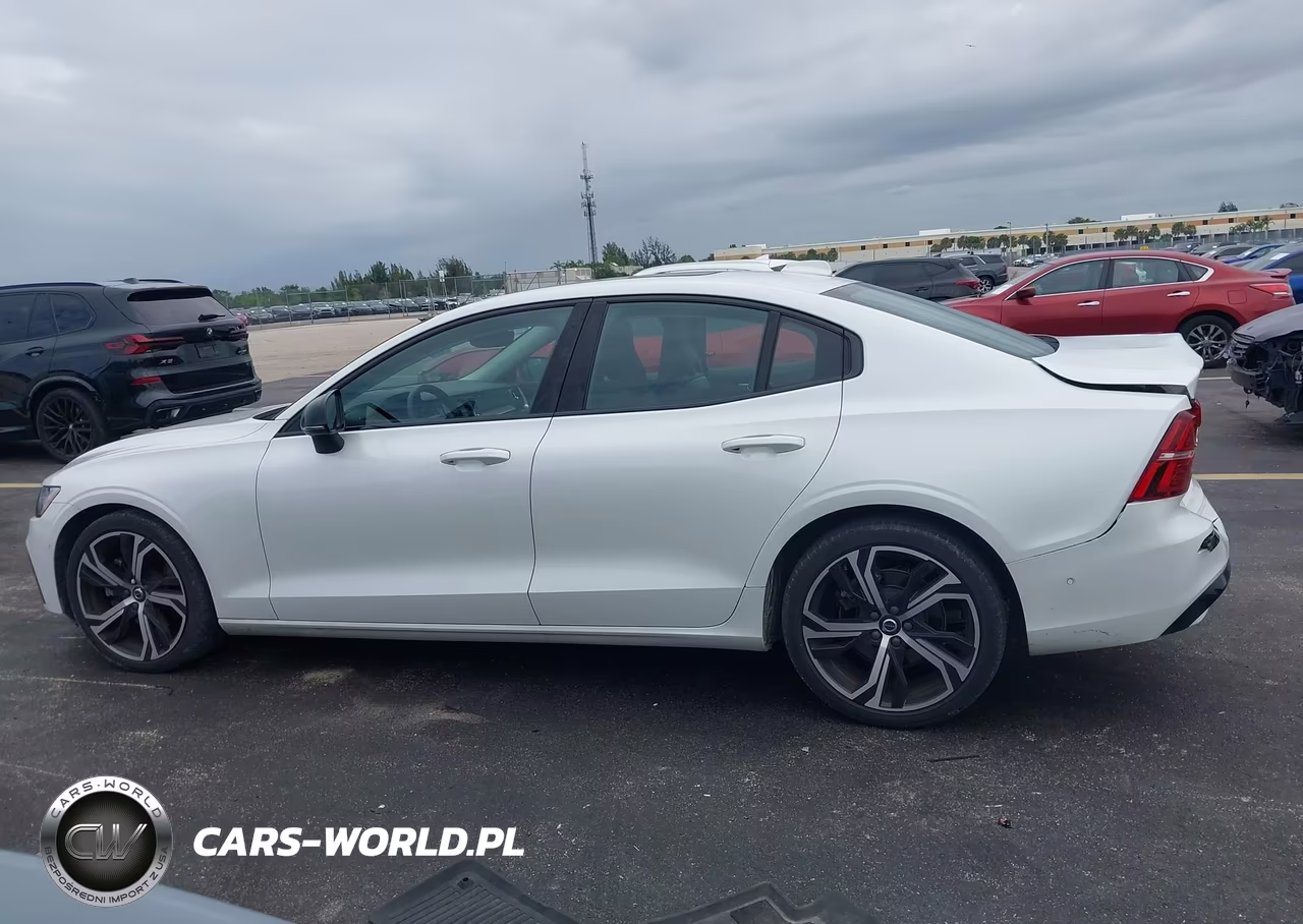 2024 Volvo S60 B5 Plus Dark Theme VIN:7JRL12FLXRG284511 - 15