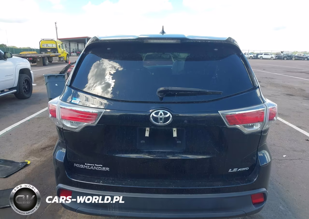 2016 Toyota Highlander Le Plus V6 VIN:5TDBKRFH4GS301835 - 17