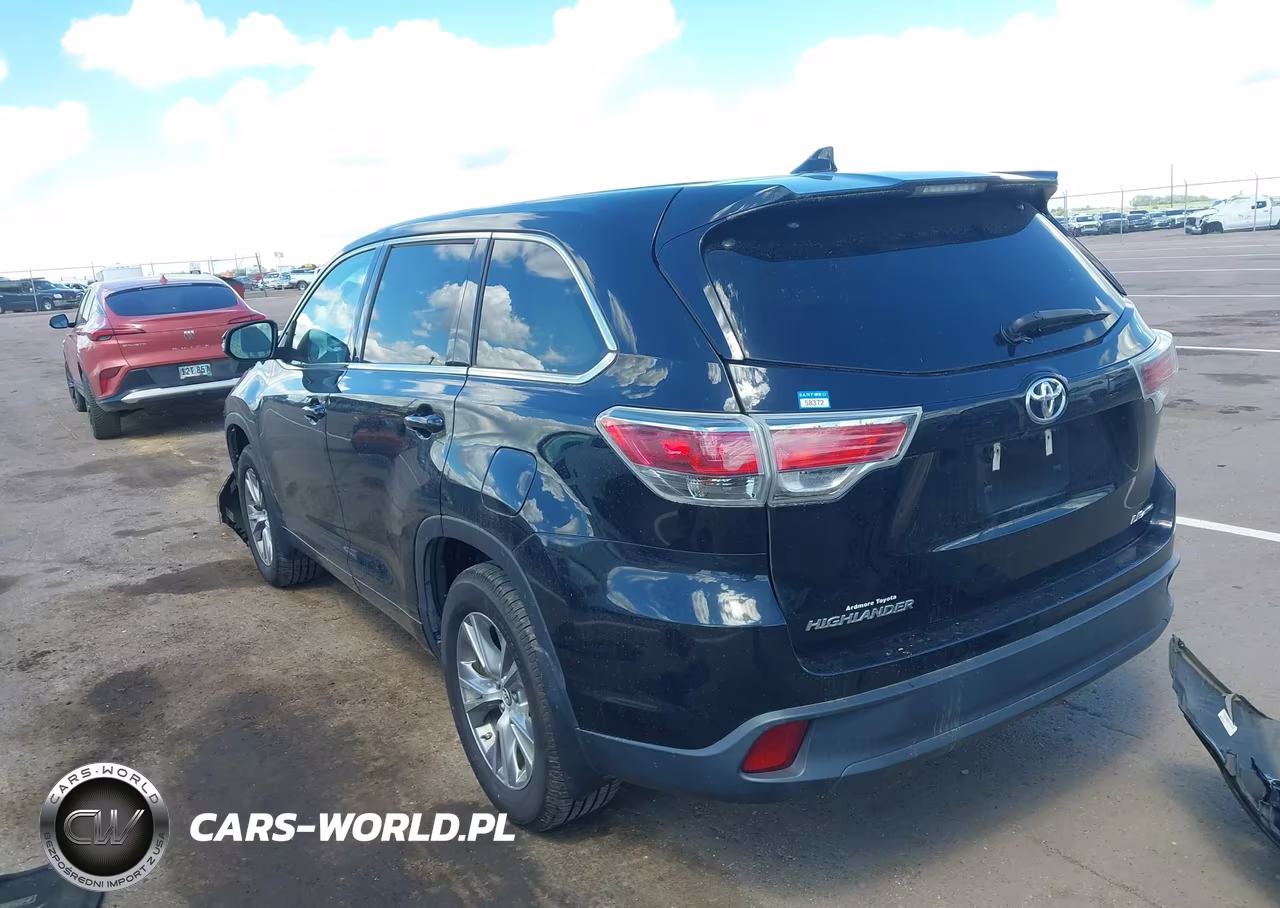 2016 Toyota Highlander Le Plus V6 VIN:5TDBKRFH4GS301835 - 3