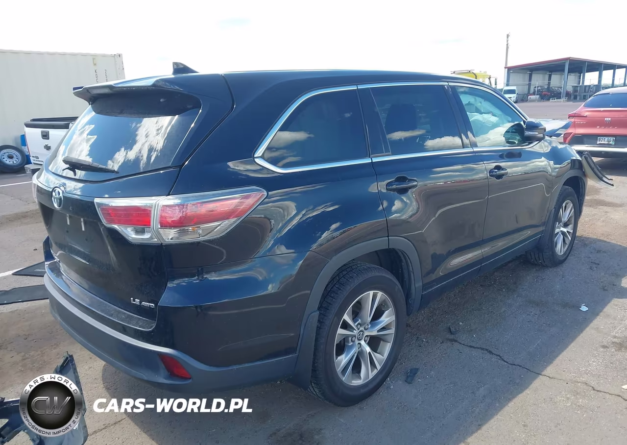 2016 Toyota Highlander Le Plus V6 VIN:5TDBKRFH4GS301835 - 4