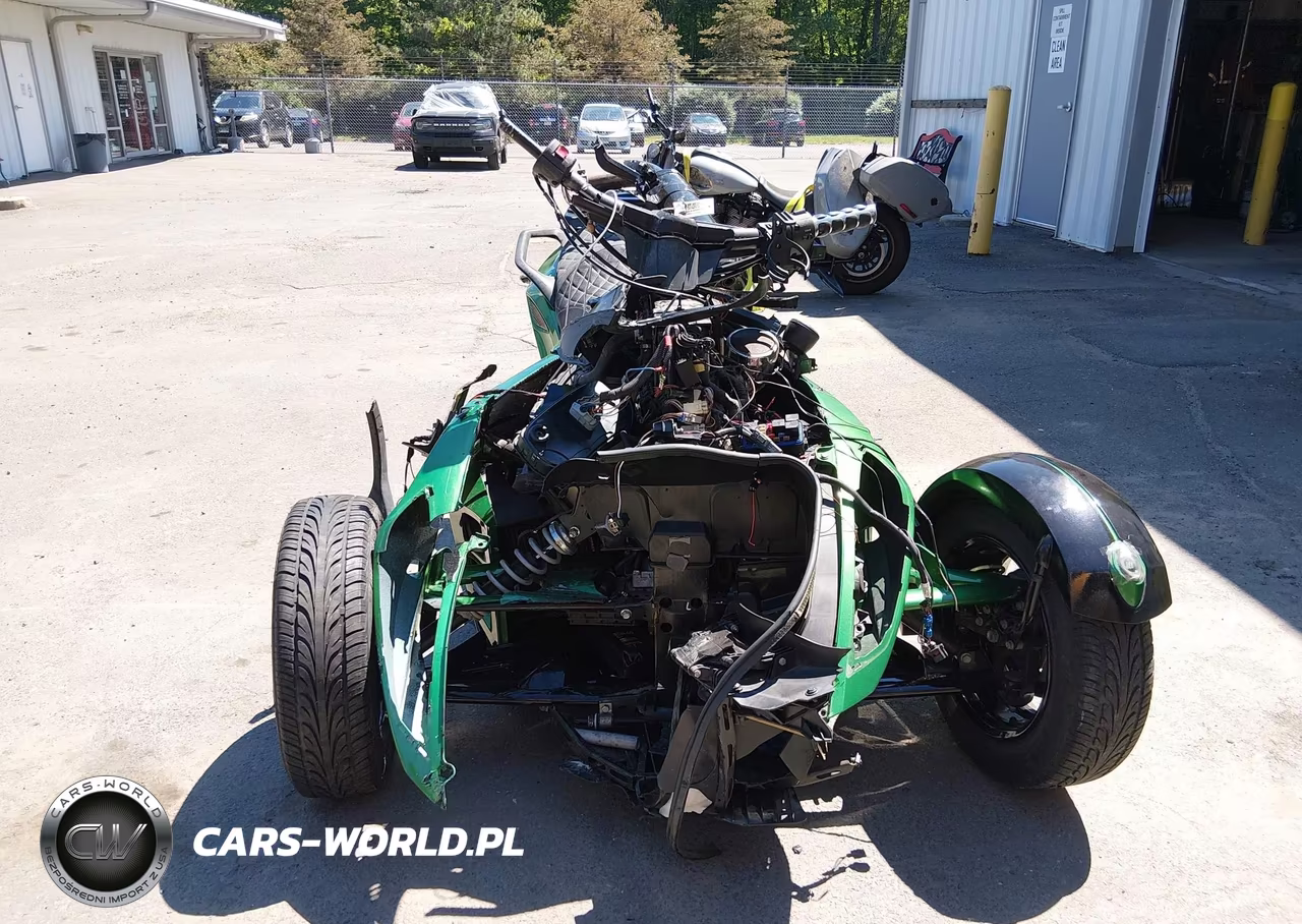 2012 Can-Am Spyder Roadster Rs VIN:2BXJALA1XCV000552 - 5