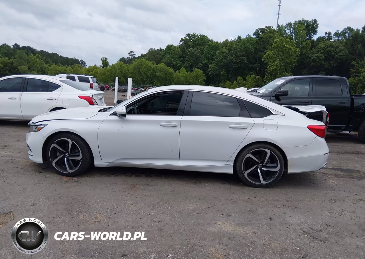 2018 Honda Accord Sport VIN:1HGCV1F30JA145378 - 14