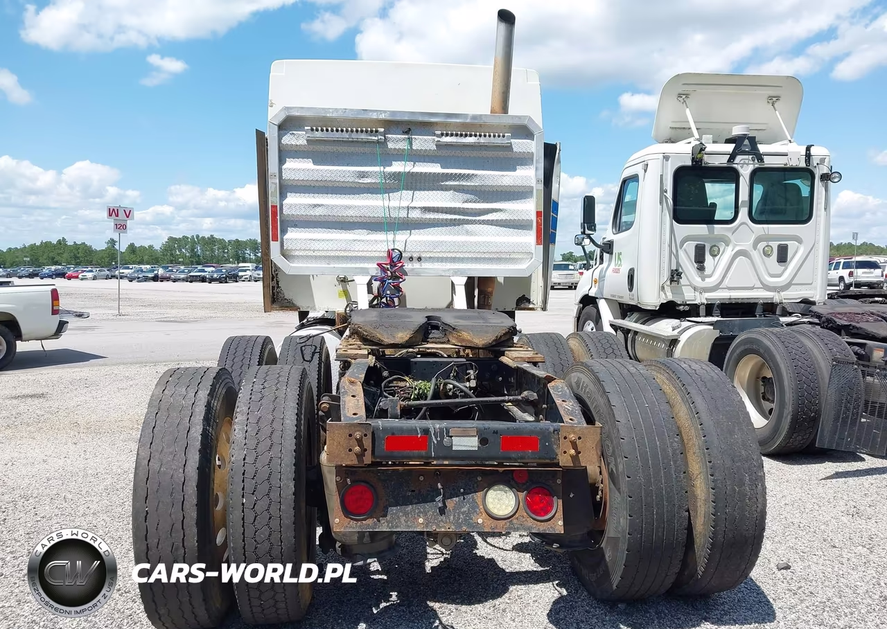 2005 International 9400 9400I VIN:2HSCNSBR65C153348 - 15