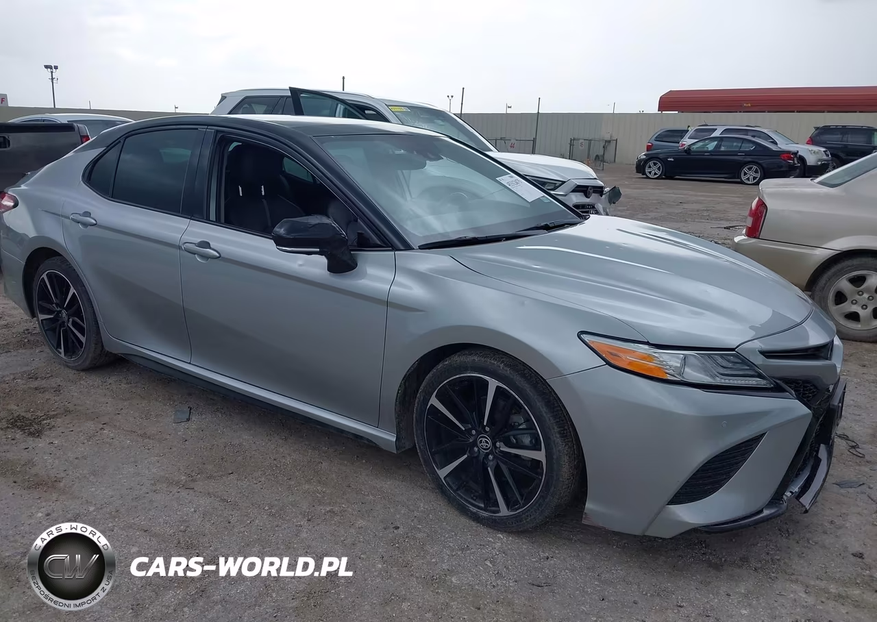 2020 Toyota Camry Xse V6 – zdjęcie 1 z 16