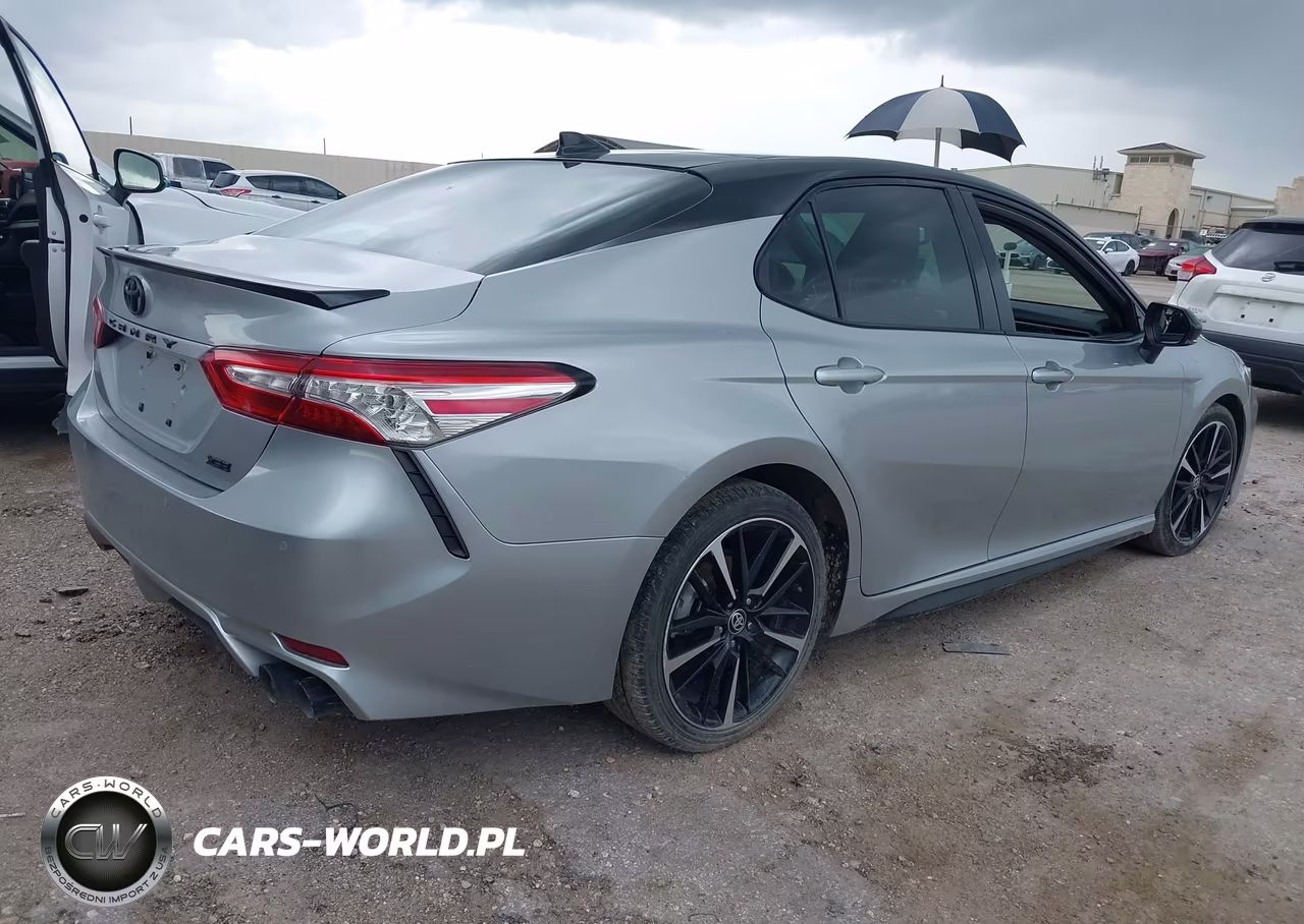 2020 Toyota Camry Xse V6 VIN:4T1KZ1AK7LU046910 - 4