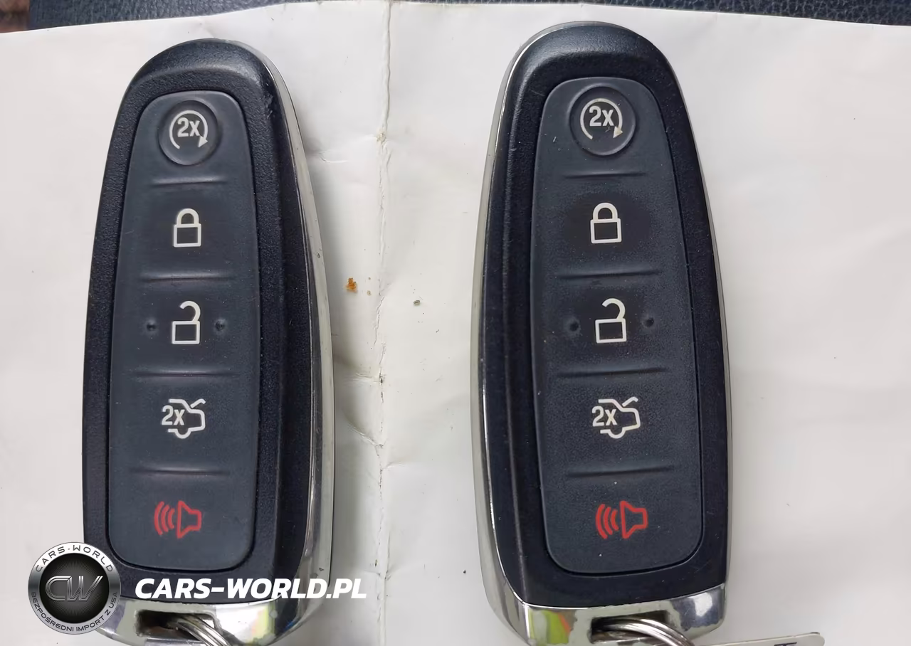 2018 Ford Escape Titanium VIN:1FMCU9J92JUD34863 - 11