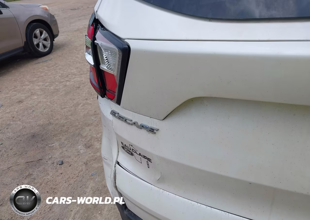 2018 Ford Escape Titanium VIN:1FMCU9J92JUD34863 - 18