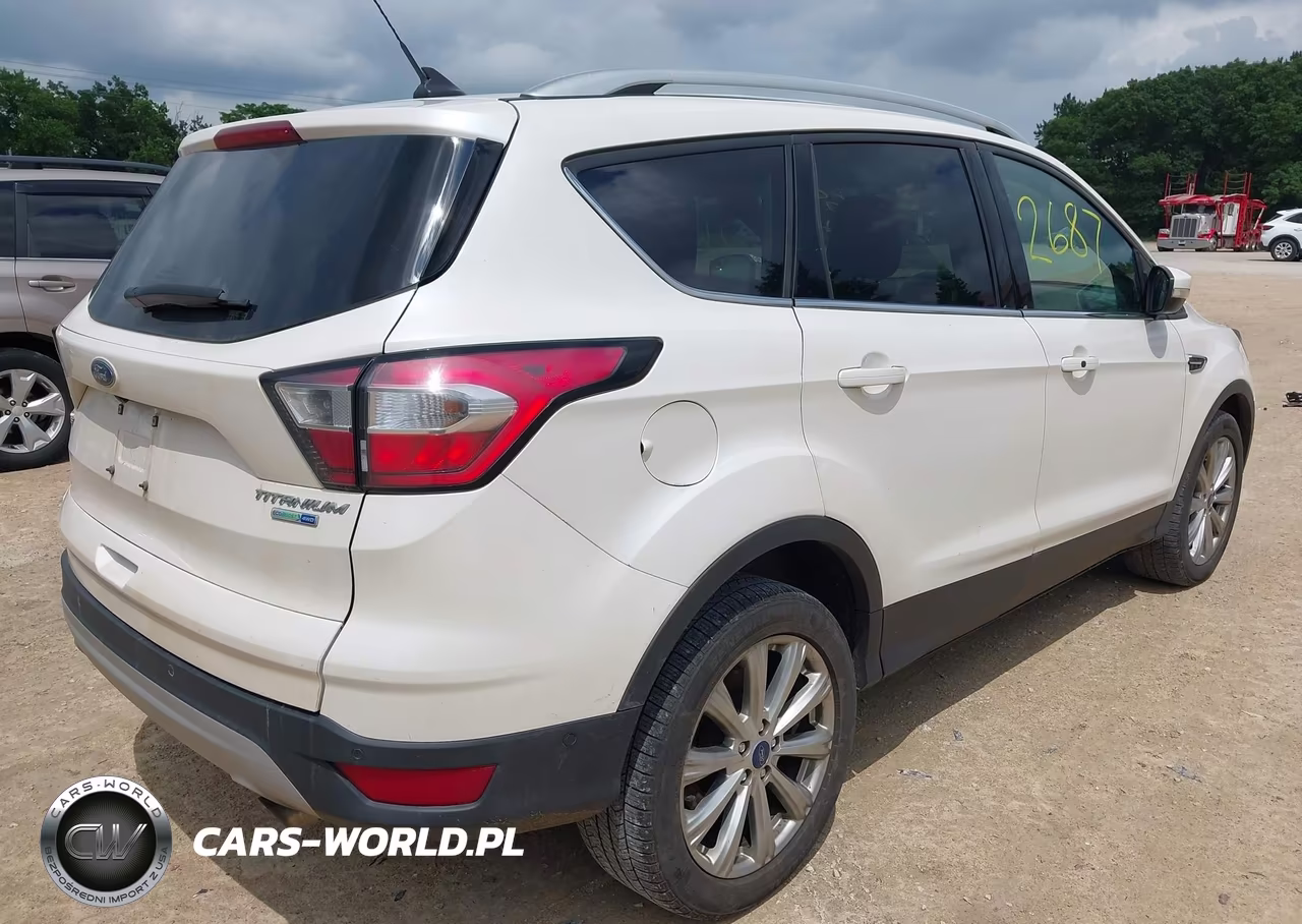 2018 Ford Escape Titanium VIN:1FMCU9J92JUD34863 - 4