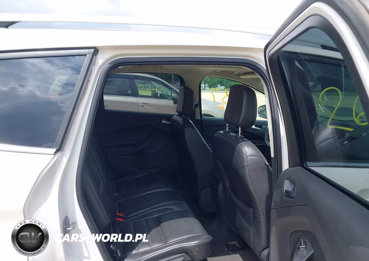2018 Ford Escape Titanium VIN:1FMCU9J92JUD34863 - 8