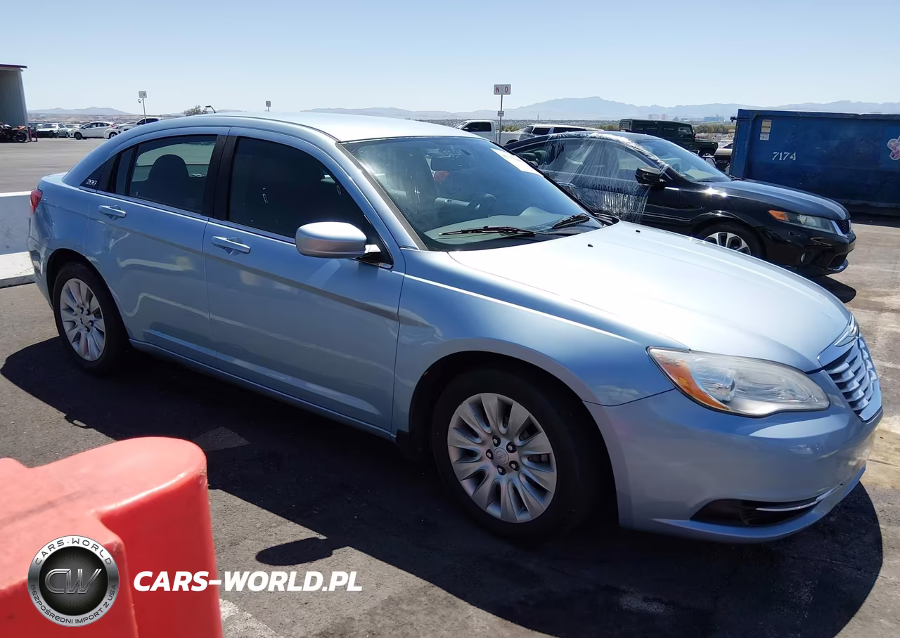 2013 Chrysler 200 Lx – zdjęcie 1 z 11