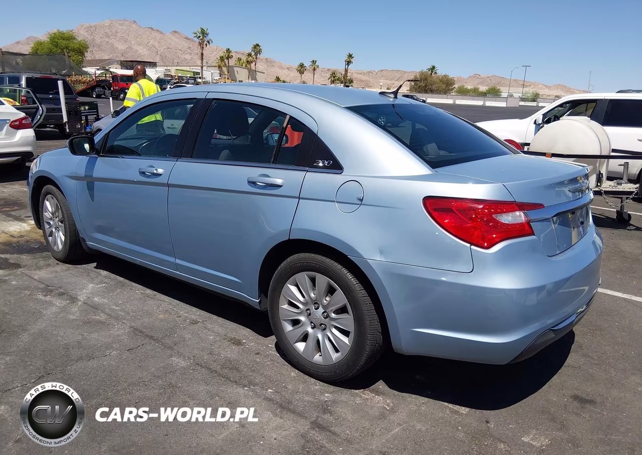 2013 Chrysler 200 Lx VIN:1C3CCBAB4DN620802 - 3