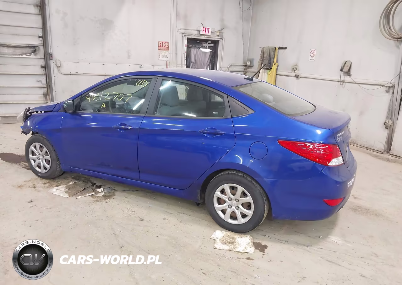 2014 Hyundai Accent Gls VIN:KMHCT4AE1EU682761 - 3