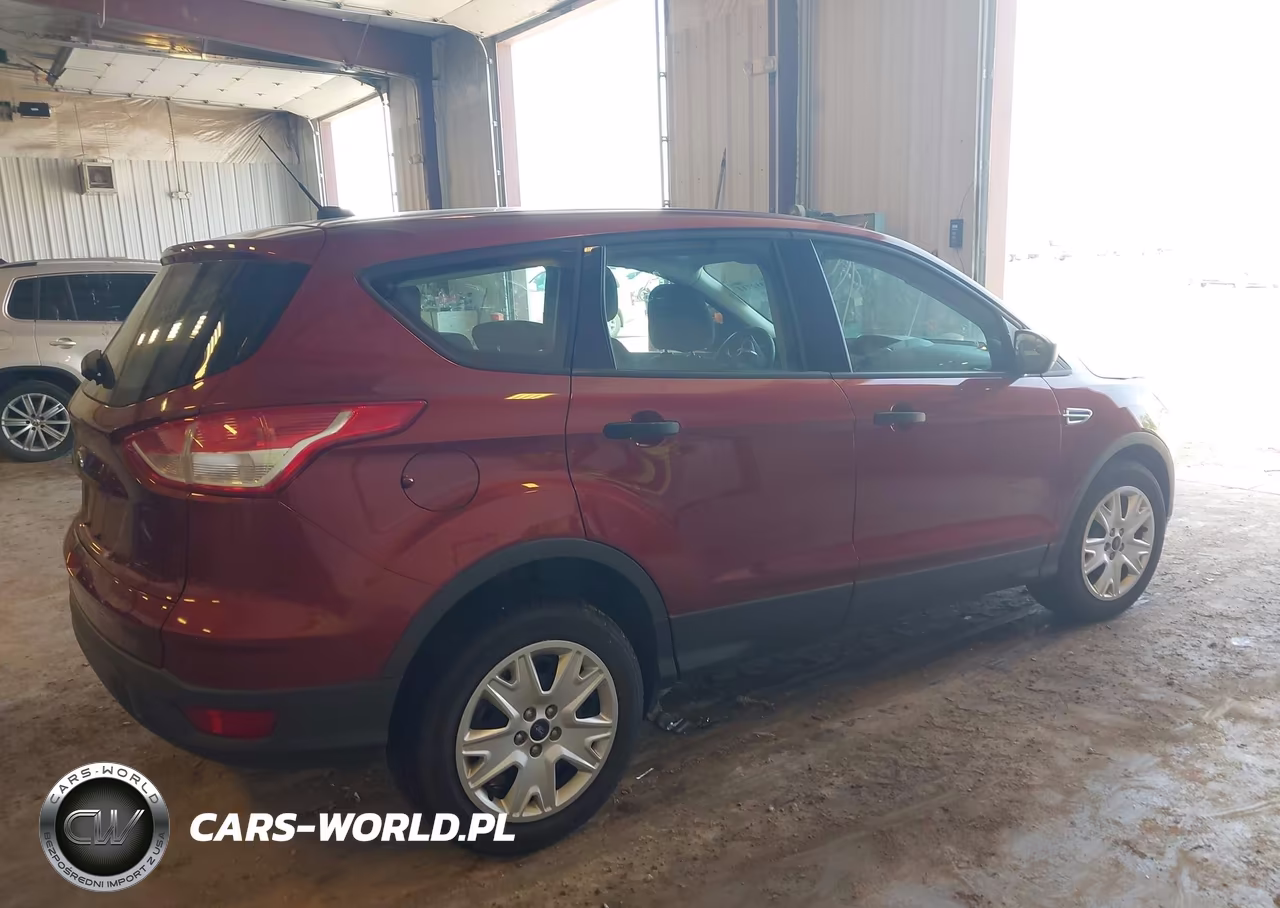 2014 Ford Escape S VIN:1FMCU0F72EUB60124 - 4