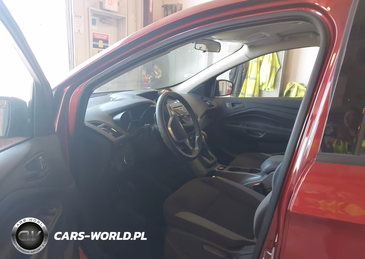 2014 Ford Escape S VIN:1FMCU0F72EUB60124 - 5