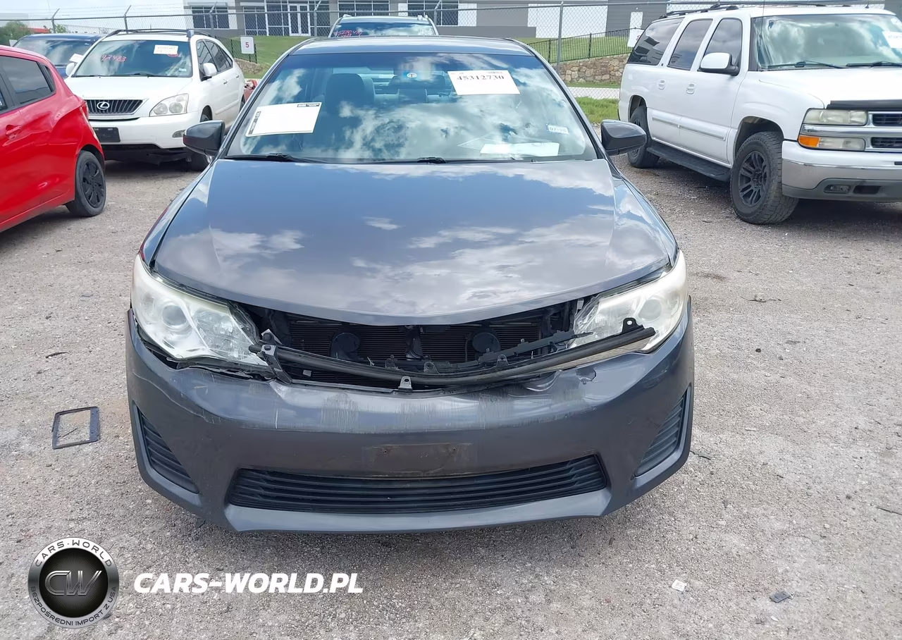 2014 Toyota Camry Le VIN:4T4BF1FK3ER430726 - 12
