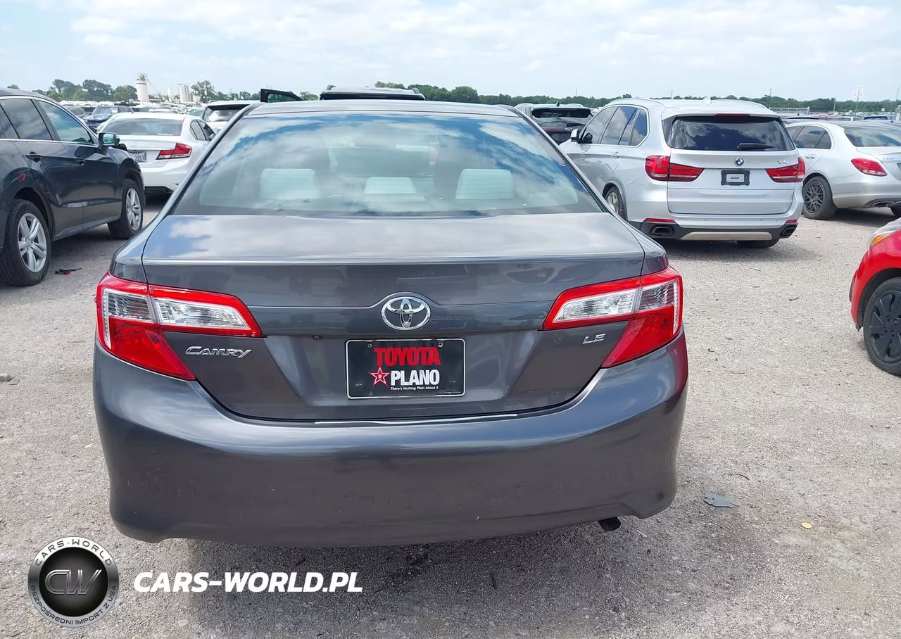 2014 Toyota Camry Le VIN:4T4BF1FK3ER430726 - 16