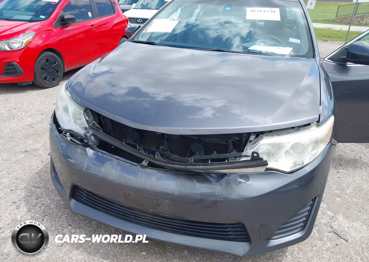2014 Toyota Camry Le VIN:4T4BF1FK3ER430726 - 6