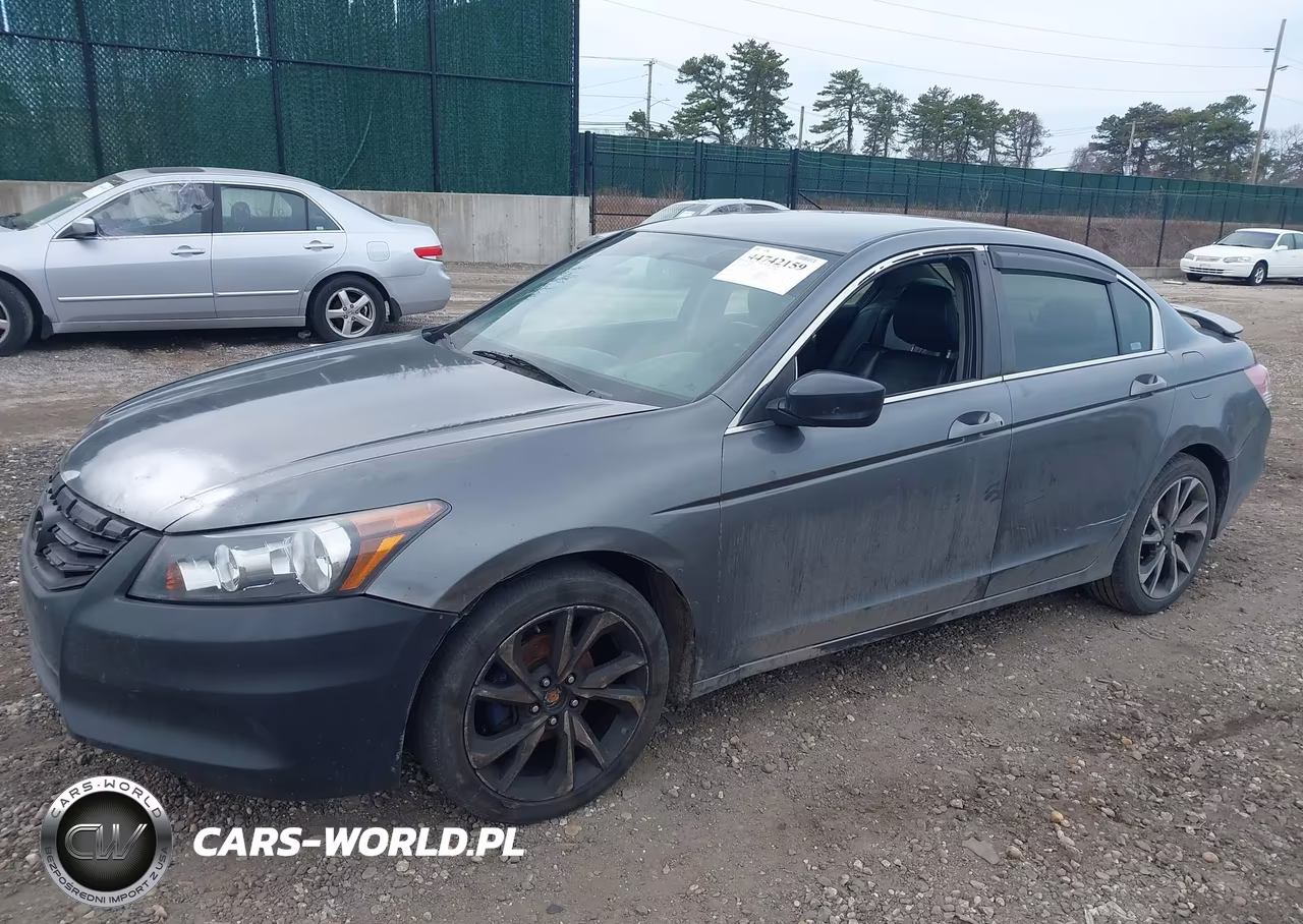 HONDA ACCORD VIN:1HGCP2F68CA022330 - 2